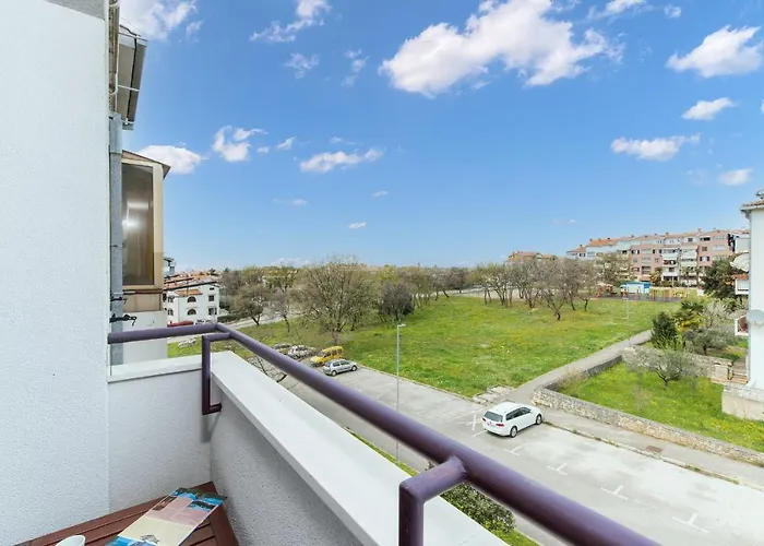 White Appartement Poreč