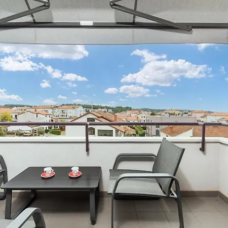 White * Πόρετς